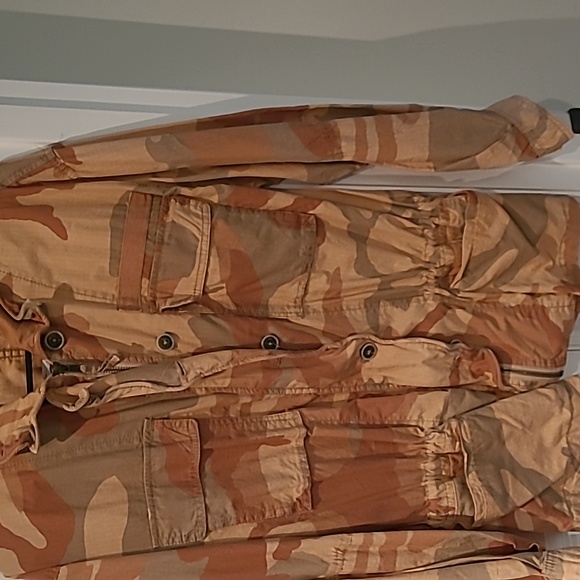 Free People light jacket - Picture 2 of 3